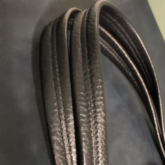 Salvatore Ferragamo Black and Cream Red Tote Bag Heavy Italy Expandable Leather - Picture 10 of 13